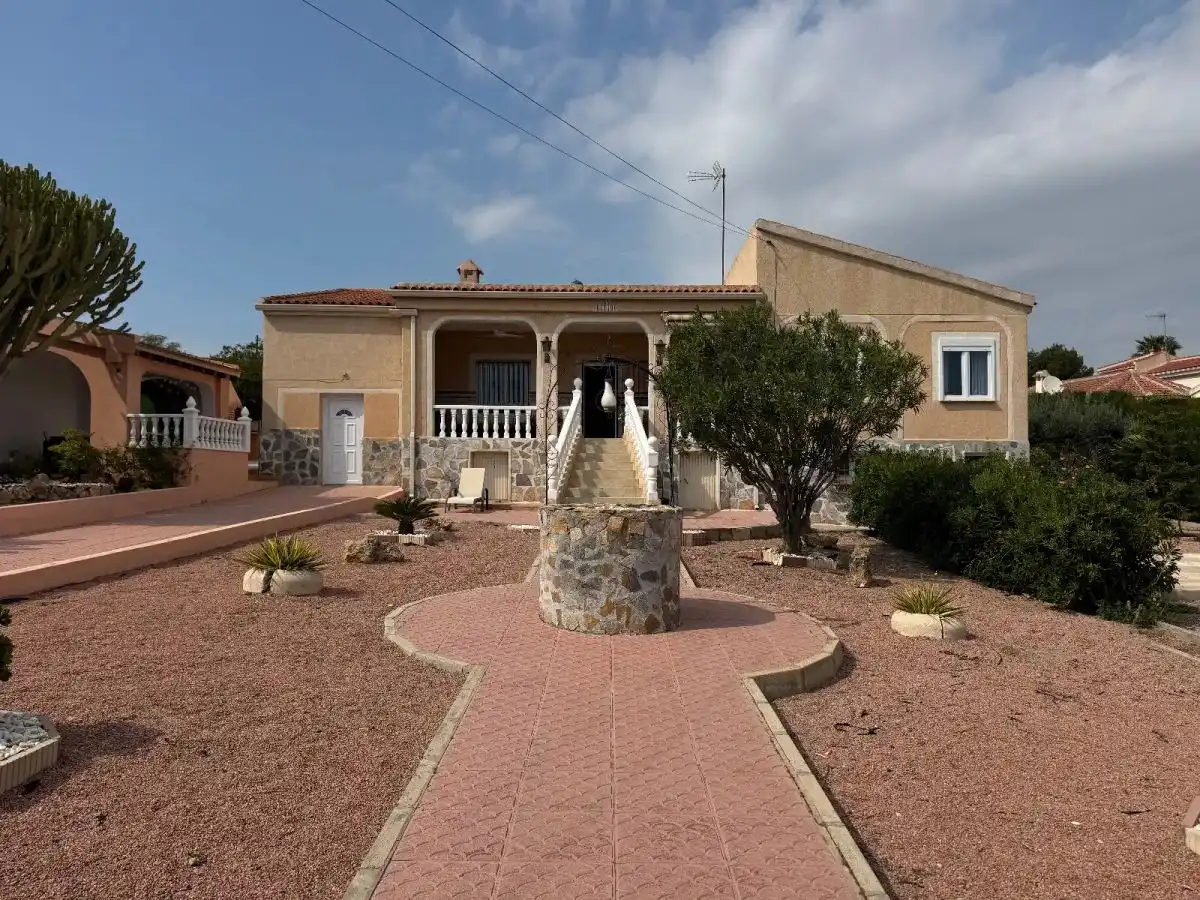 Vista exterior de Casa o chalet en venta en Rojales con Jardín privado