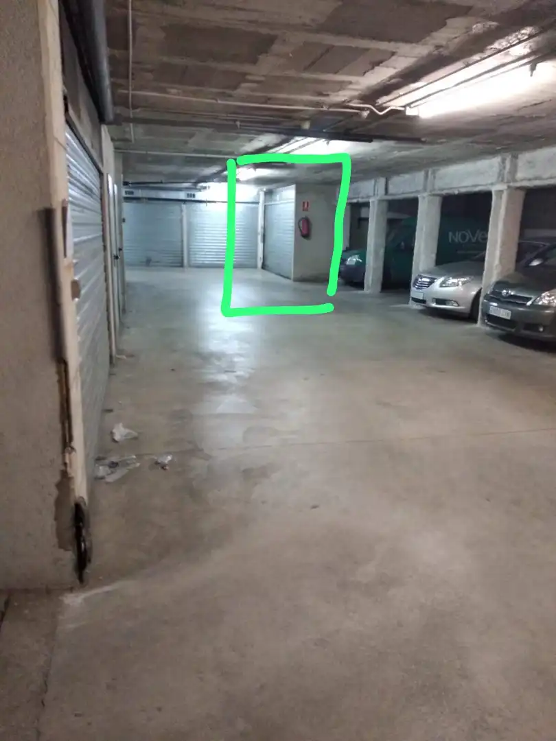Parking of Garage for sale in Salt