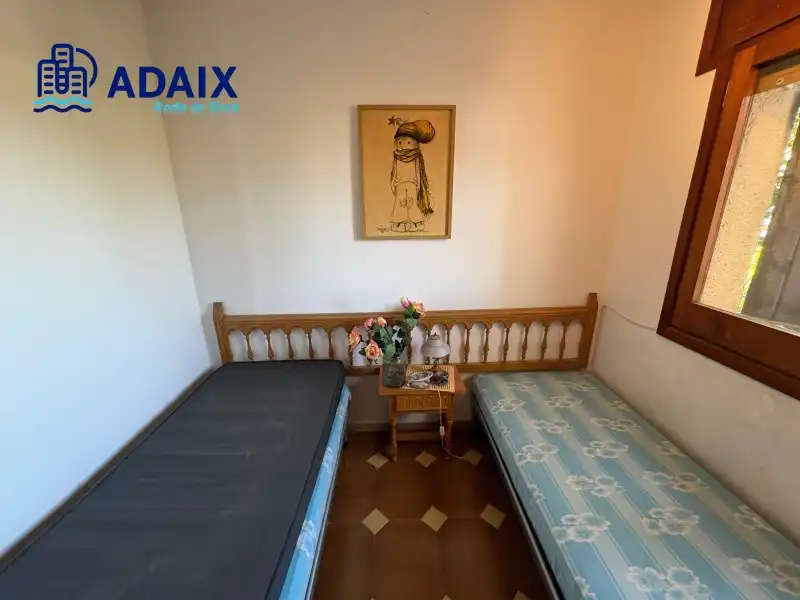 Habitación de Casa o chalet en venta en Roda de Berà con Terraza, Trastero y Piscina
