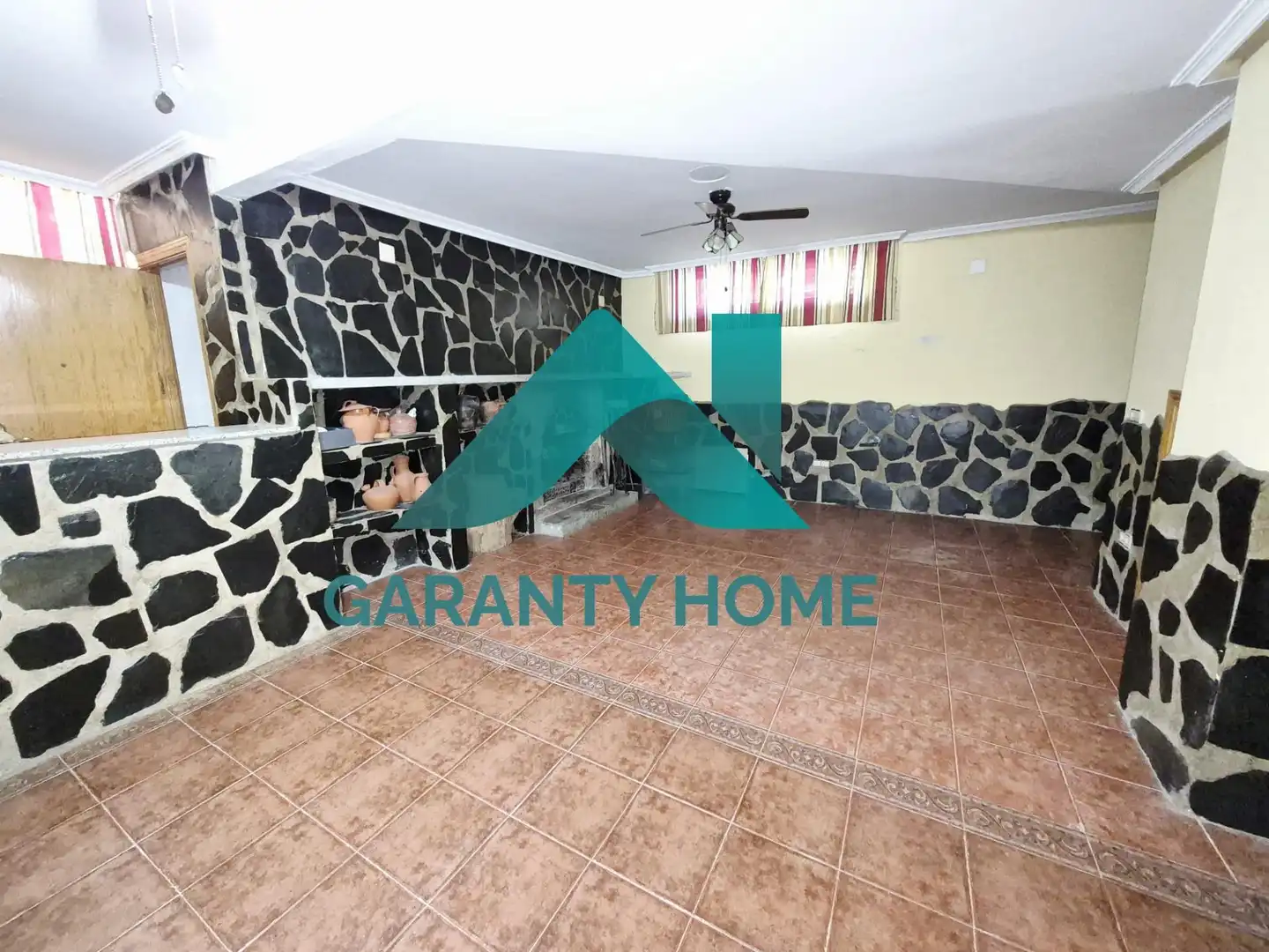Houses for sale in Cáceres  with Air Conditioner, Heating and Private garden