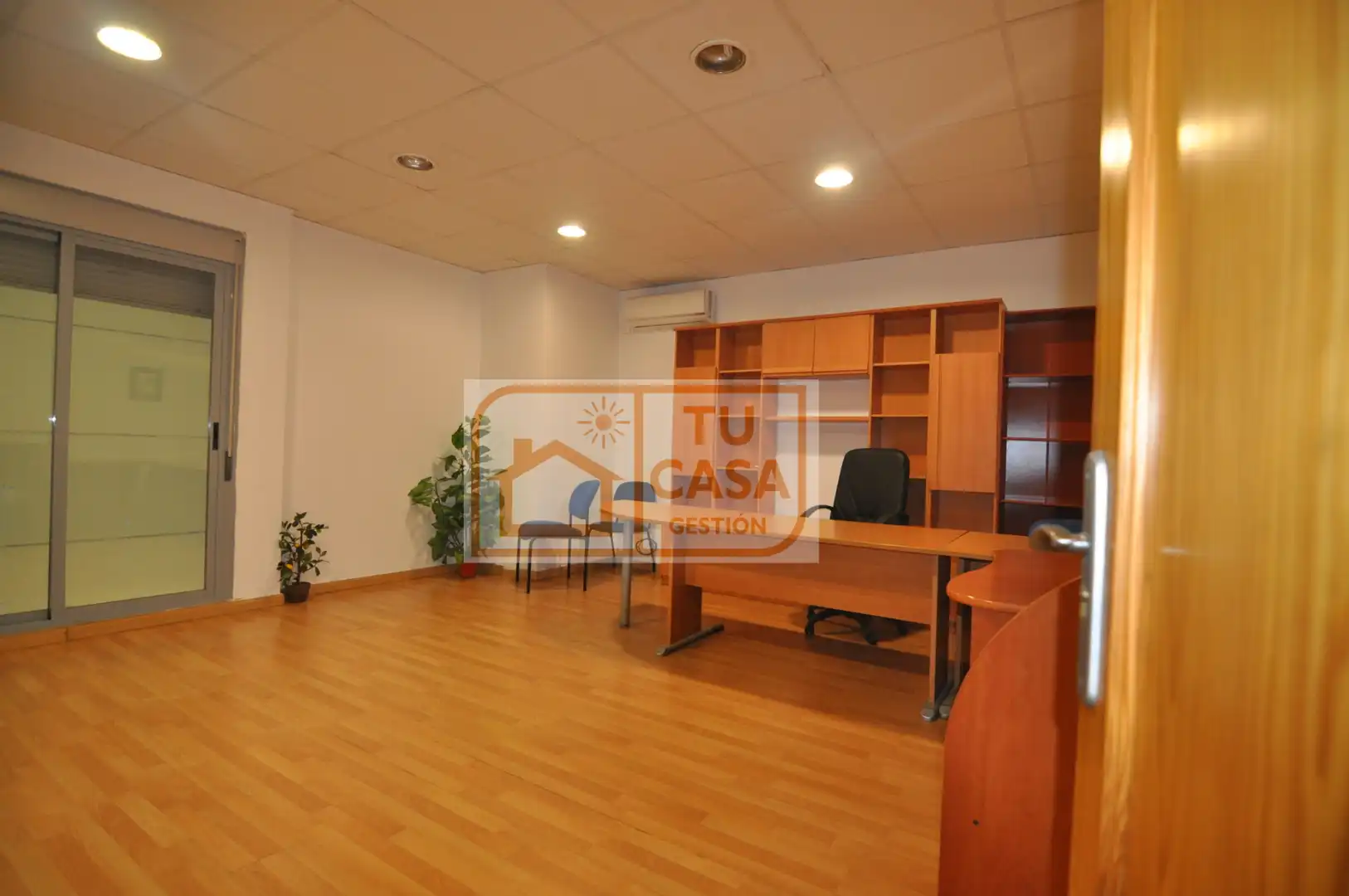 Industrial buildings for sale in Malpartida de Cáceres  with Heating