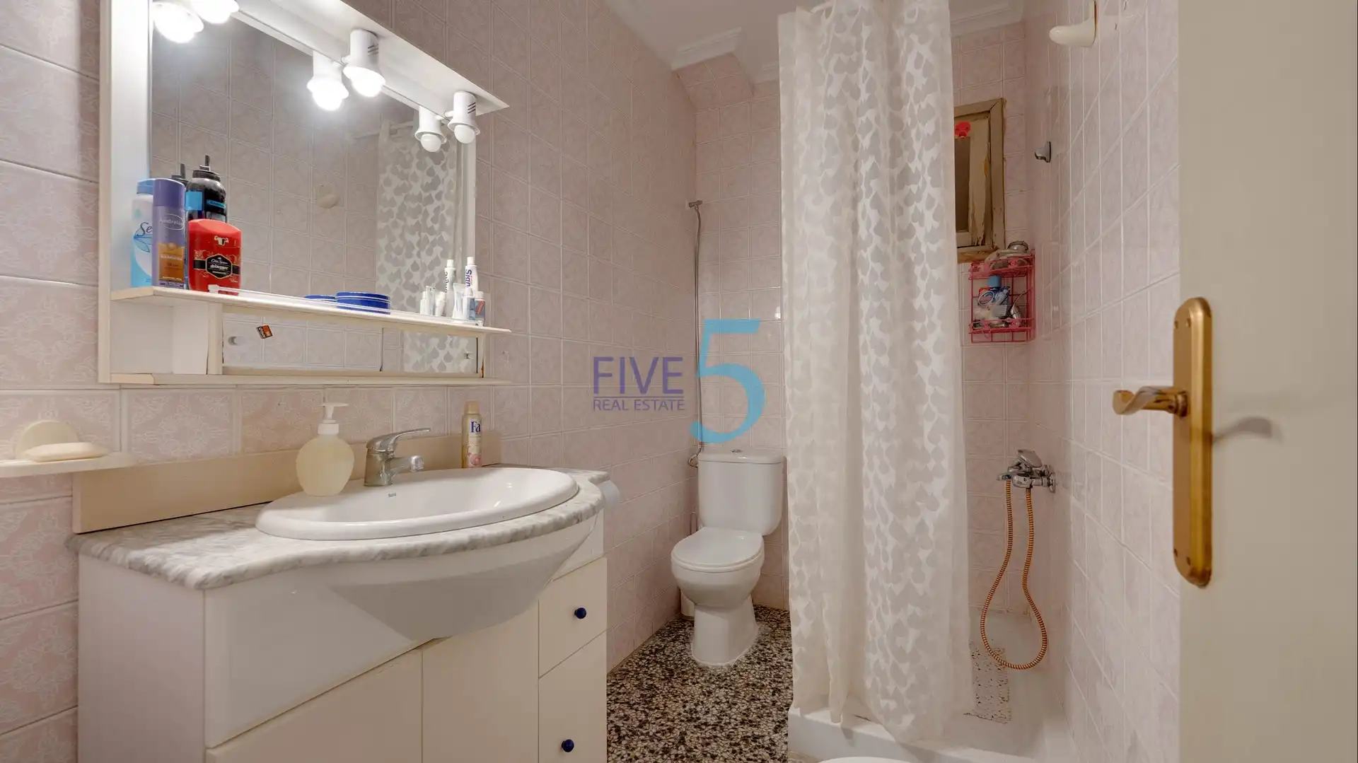 Bathroom of Flat for sale in Elche / Elx  with Furnished and Balcony