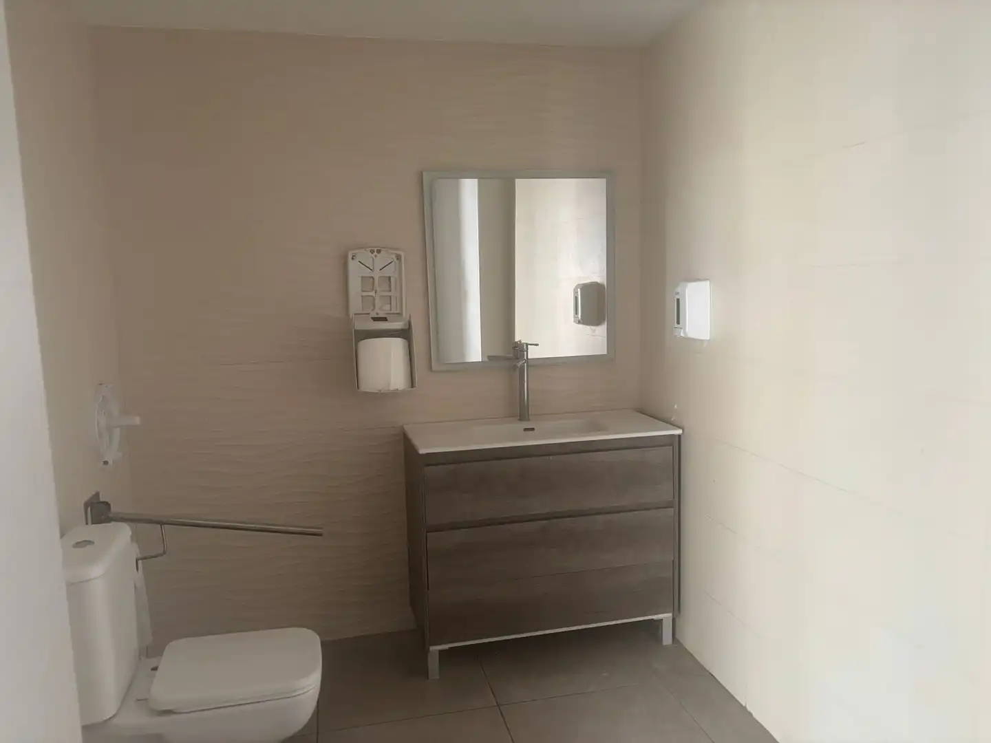 Local comercial en alquiler en Solymar, imagen 11