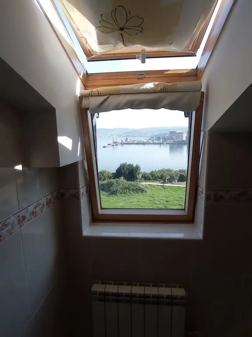 Badezimmer von Wohnung zur Miete in Mugardos mit Heizung und Möbliert