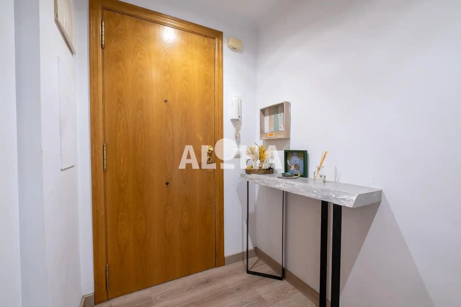 Appartement compact avec piscine à louer à Moncada