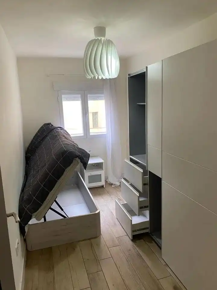 Apartament de lloguer a De Julio Aguirre, Almendrales