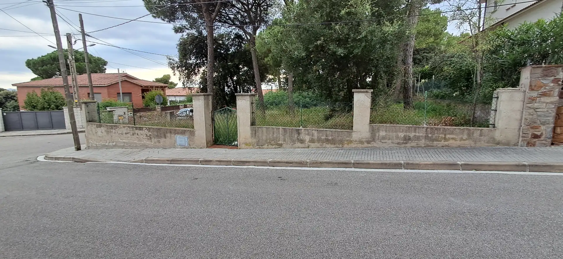 Wohnbaugrundstück zum Verkauf in Carrer de Girona, imagen 2