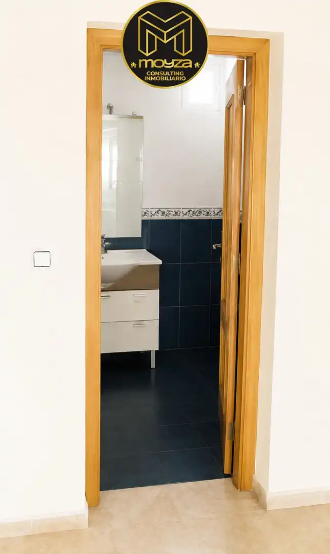Bathroom of Houses for sale in Linares  with Terrace, Storage room and Balcony