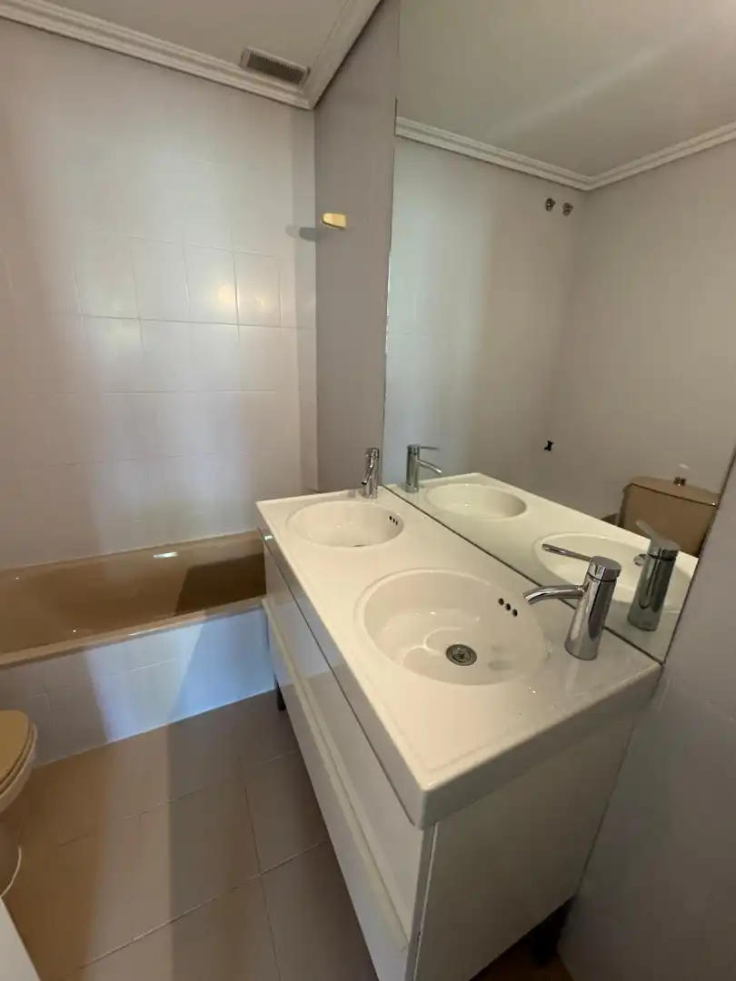 Bathroom of Detached homes for sale in Galapagar  with Air Conditioner, Heating and Private garden