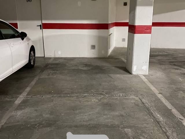 Garaje en Venta en Calle Pensamiento, 54 en Colores -  Entreparques