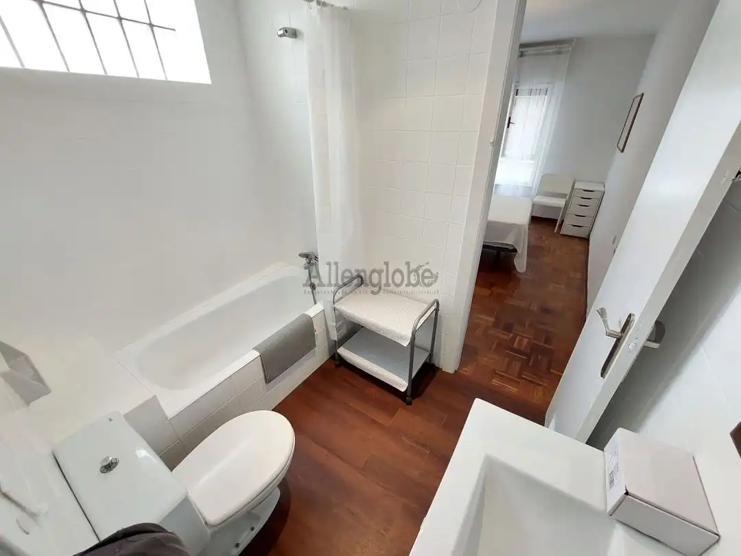 Apartament de lloguer a Calle Martínez Marina, Fontán