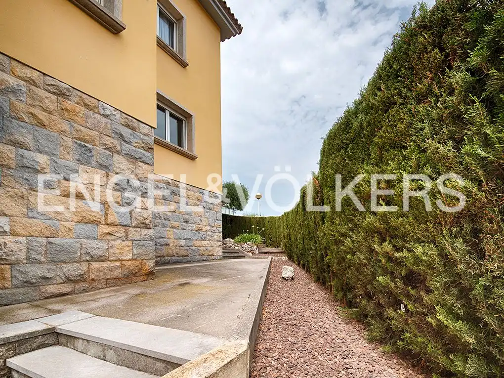 Casa con terraza en venta en Parc Bosc - Castell, imagen 33
