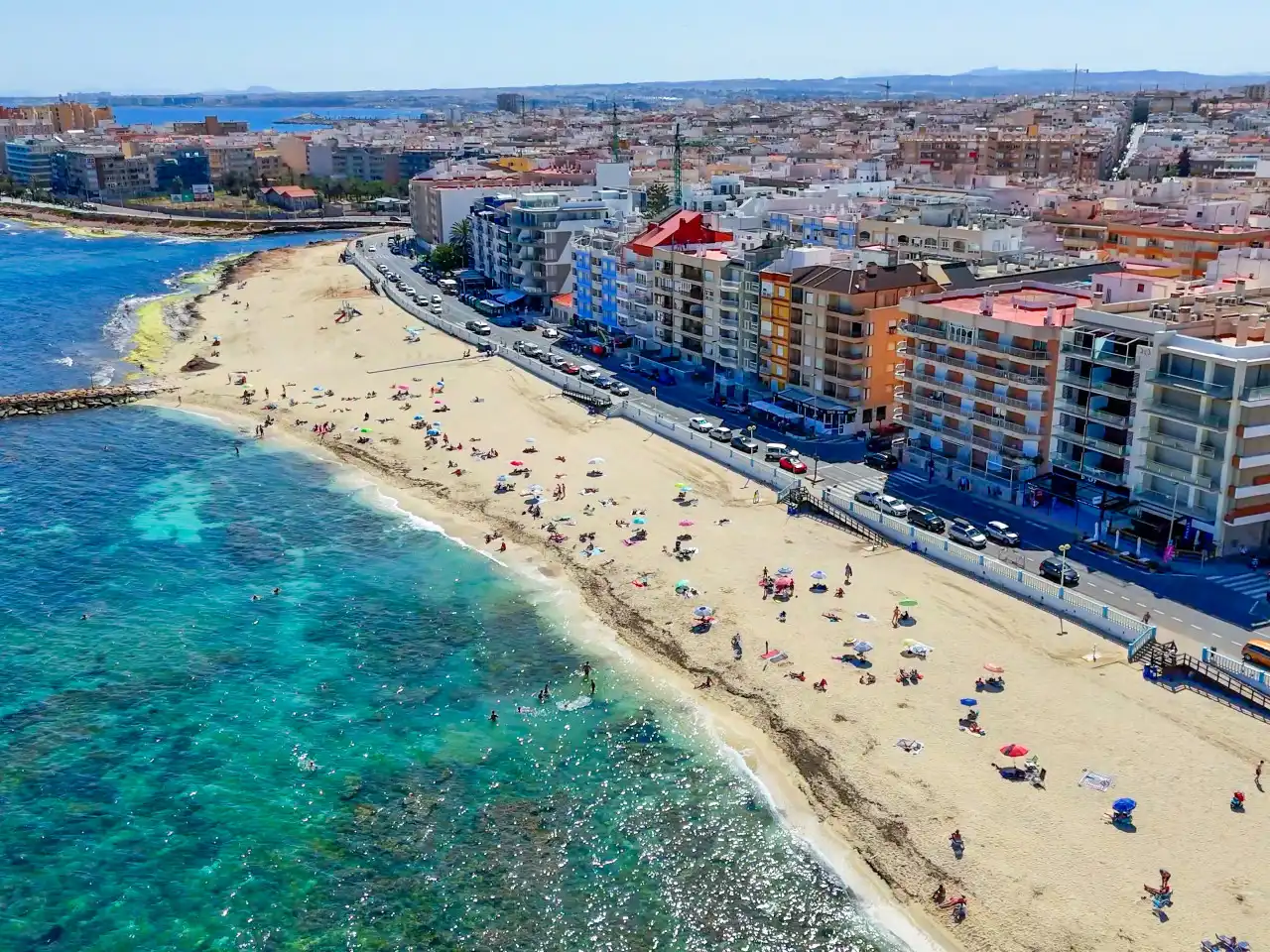 Vista exterior de Ático en venta en Torrevieja con Calefacción, Terraza y Balcón