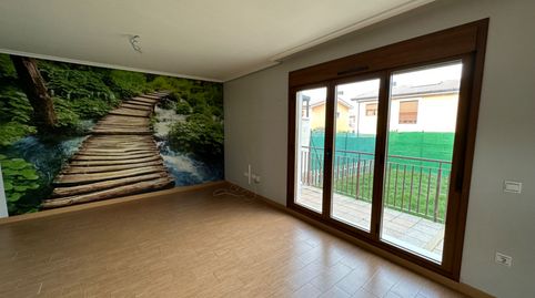 Foto 2 von Einfamilien-Reihenhaus zum Verkauf in Calle Merlot, Fuensaldaña, Valladolid