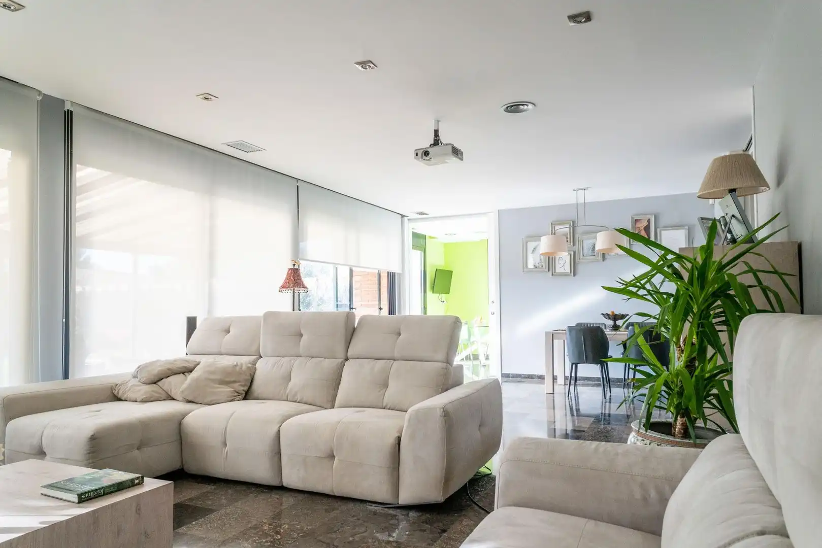 Sala de estar de Casa o chalet en venta en Sant Vicenç de Montalt con Aire acondicionado, Jardín privado y Terraza
