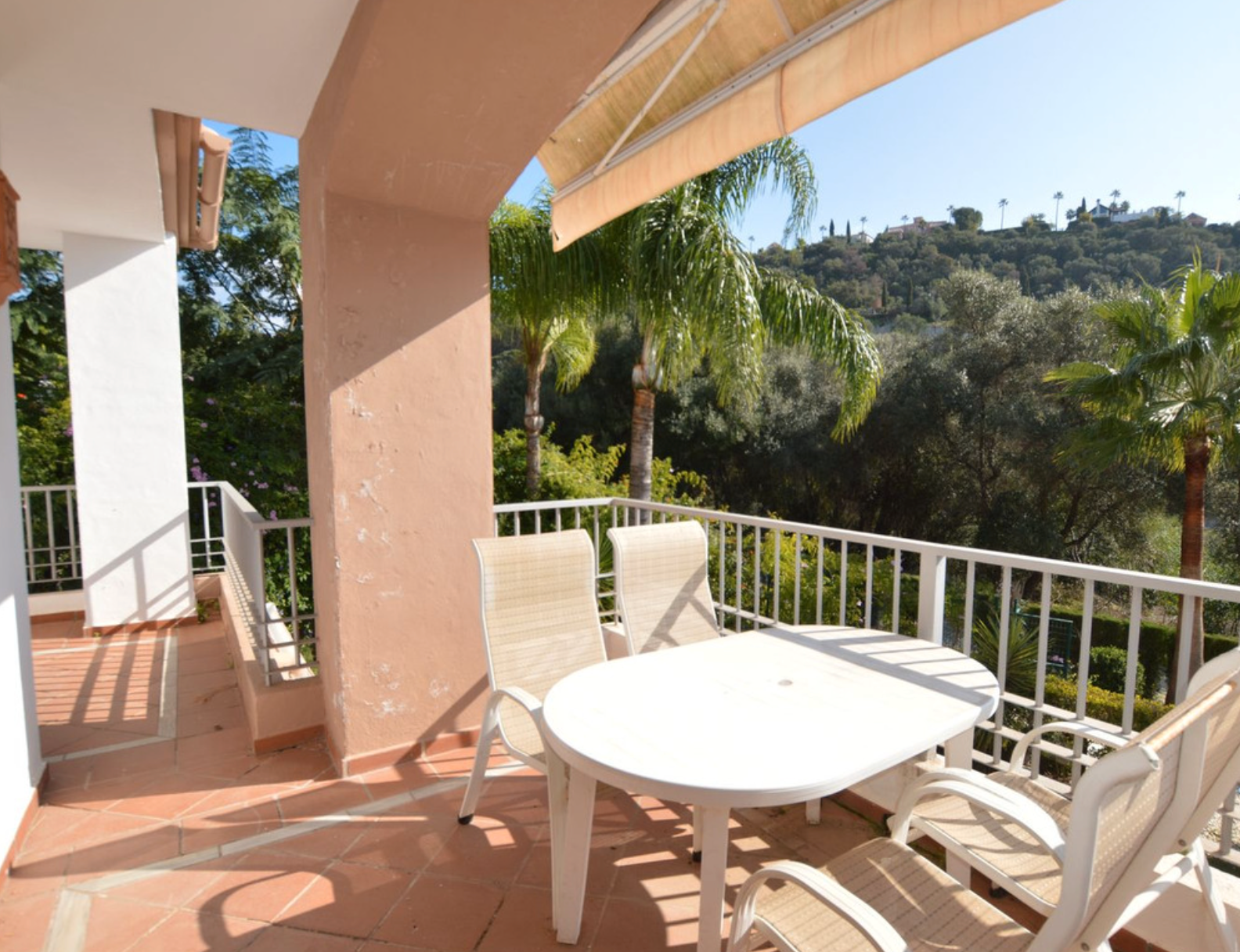 Terrassa de Apartament en venda en Benahavís amb Aire condicionat, Calefacció i Terrassa