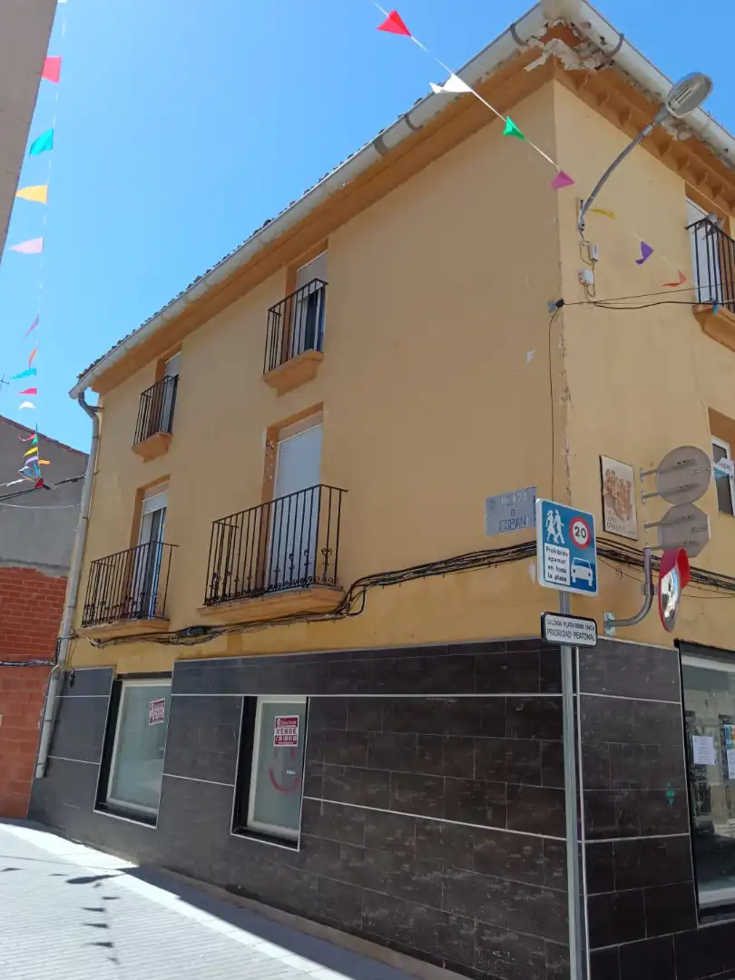 Vista exterior de Casa o xalet en venda en Camporrobles amb Balcó