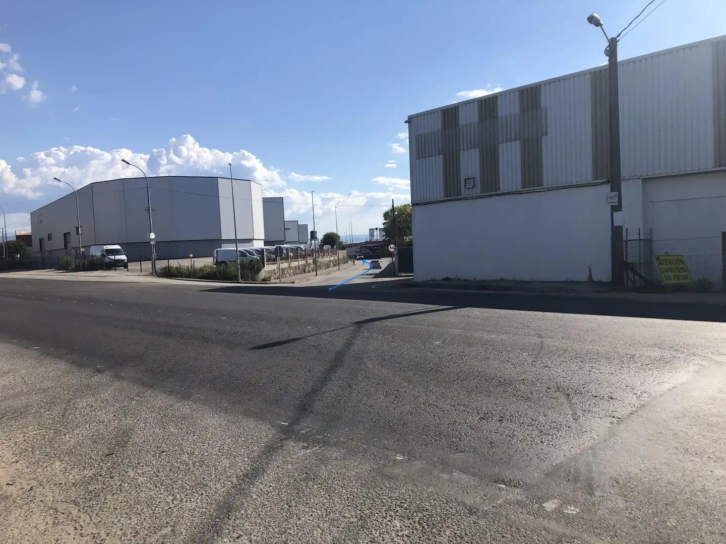 Vista exterior de Nau industrial en venda en O Porriño  