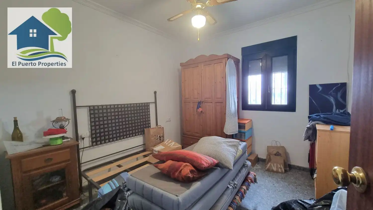 Habitación de Finca rústica en venta en El Puerto de Santa María con Aire acondicionado, Calefacción y Jardín privado