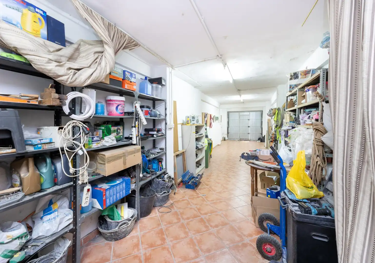 Geschaftsraum zum Verkauf in Granada