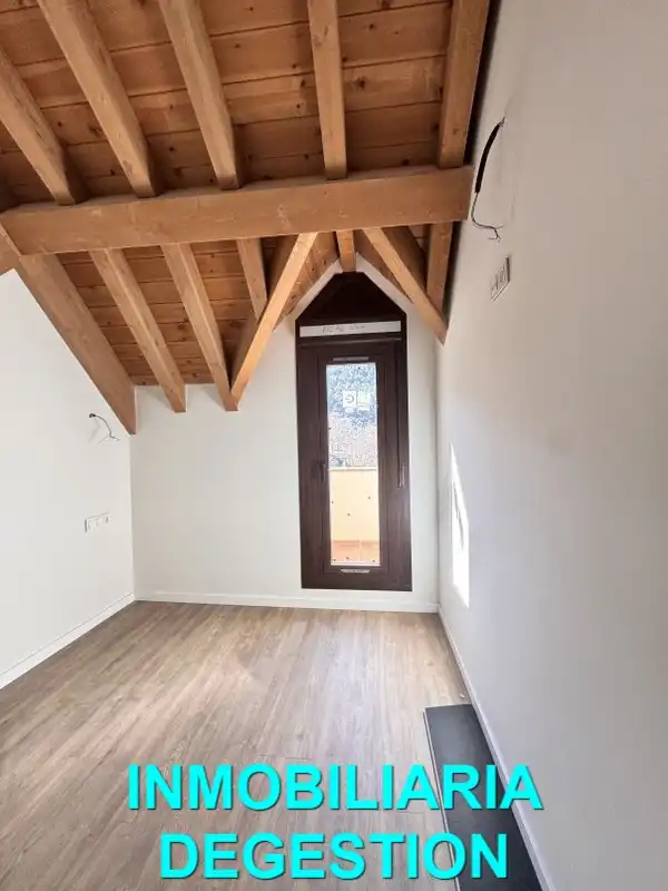 Dúplex en venda en La Iruela amb Aire condicionat, Calefacció i Parquet