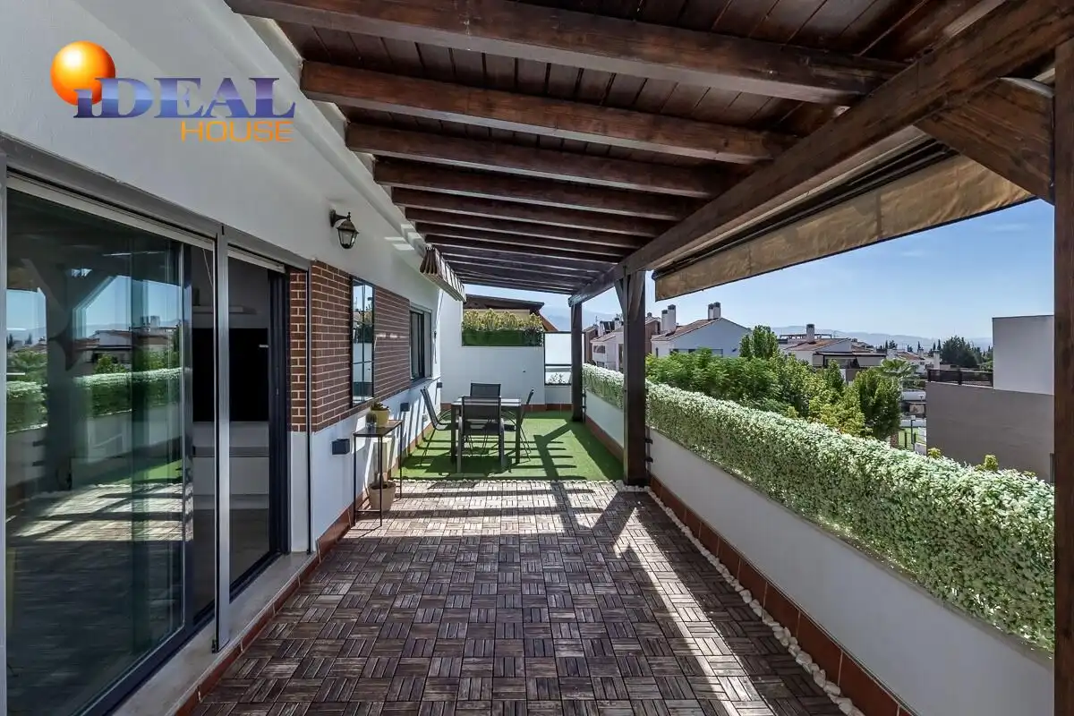 Terraza de Piso en venta en Loma Verde