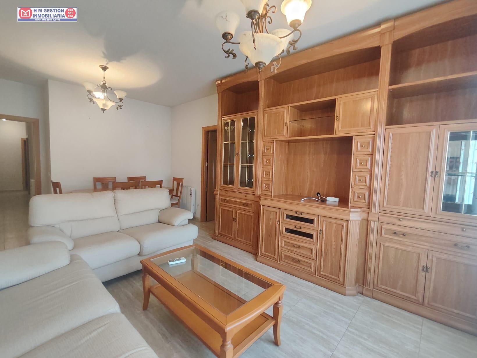 Sala d'estar de Pis en venda en La Villa de Don Fadrique amb Calefacció i Balcó
