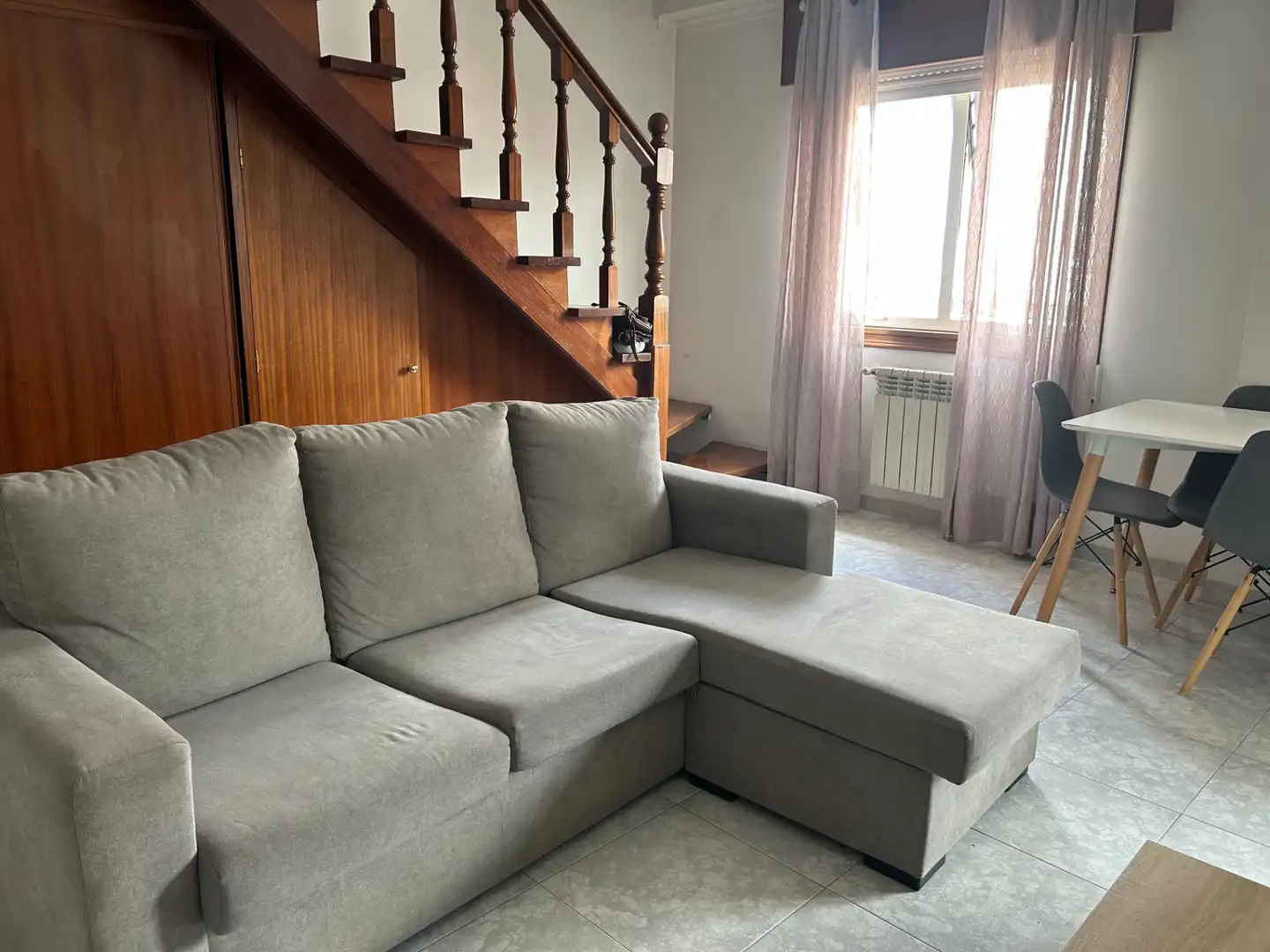 Living room of Flat for rent in Santiago de Compostela   with Furnished