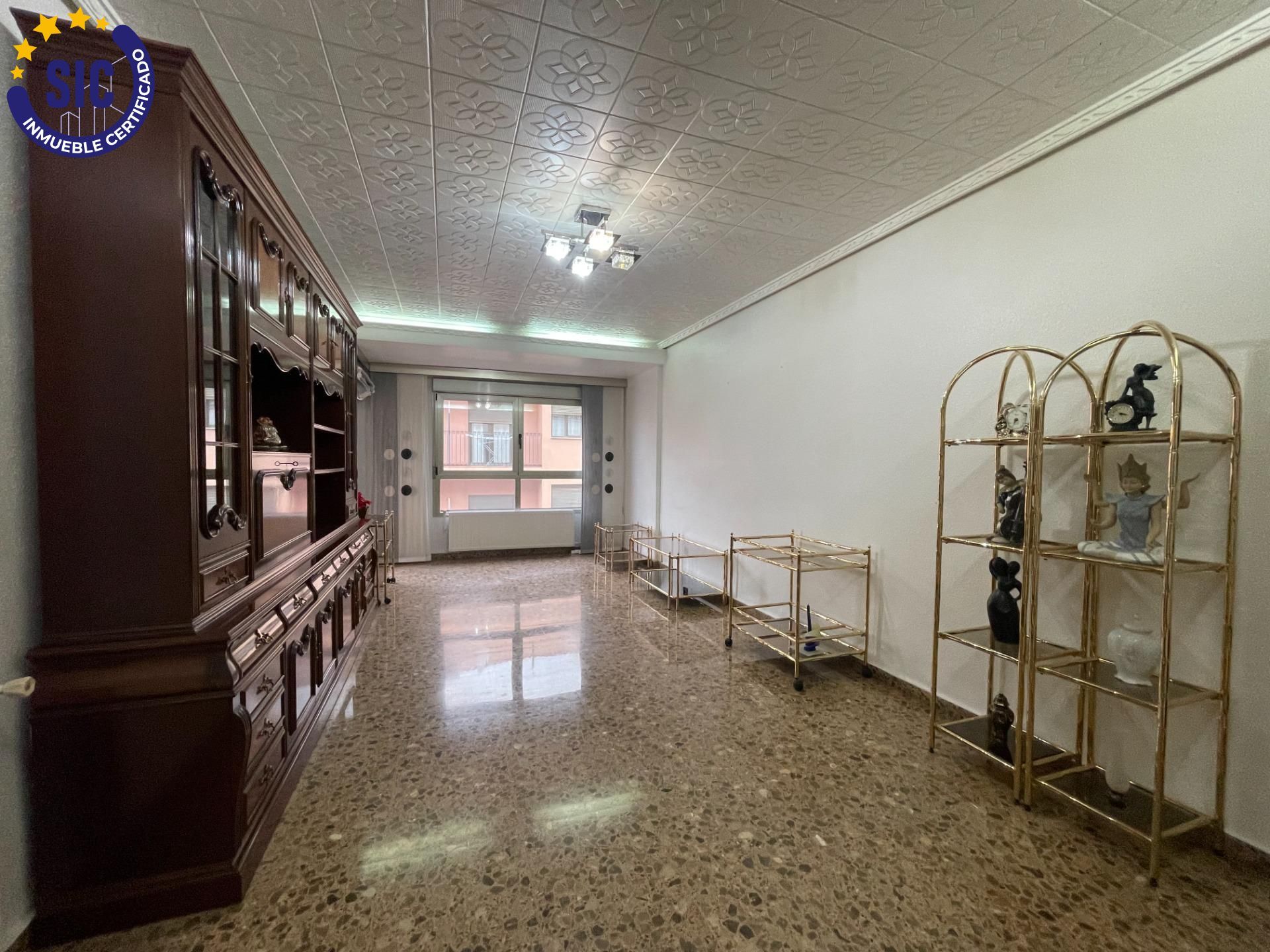 Flat for sale in Utiel  with Air Conditioner and Balcony