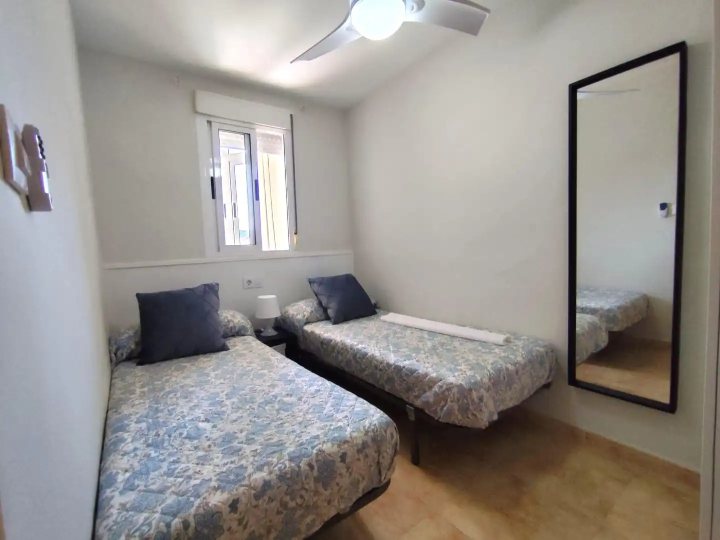 Flat for rent in Los Pinos - El Pilar