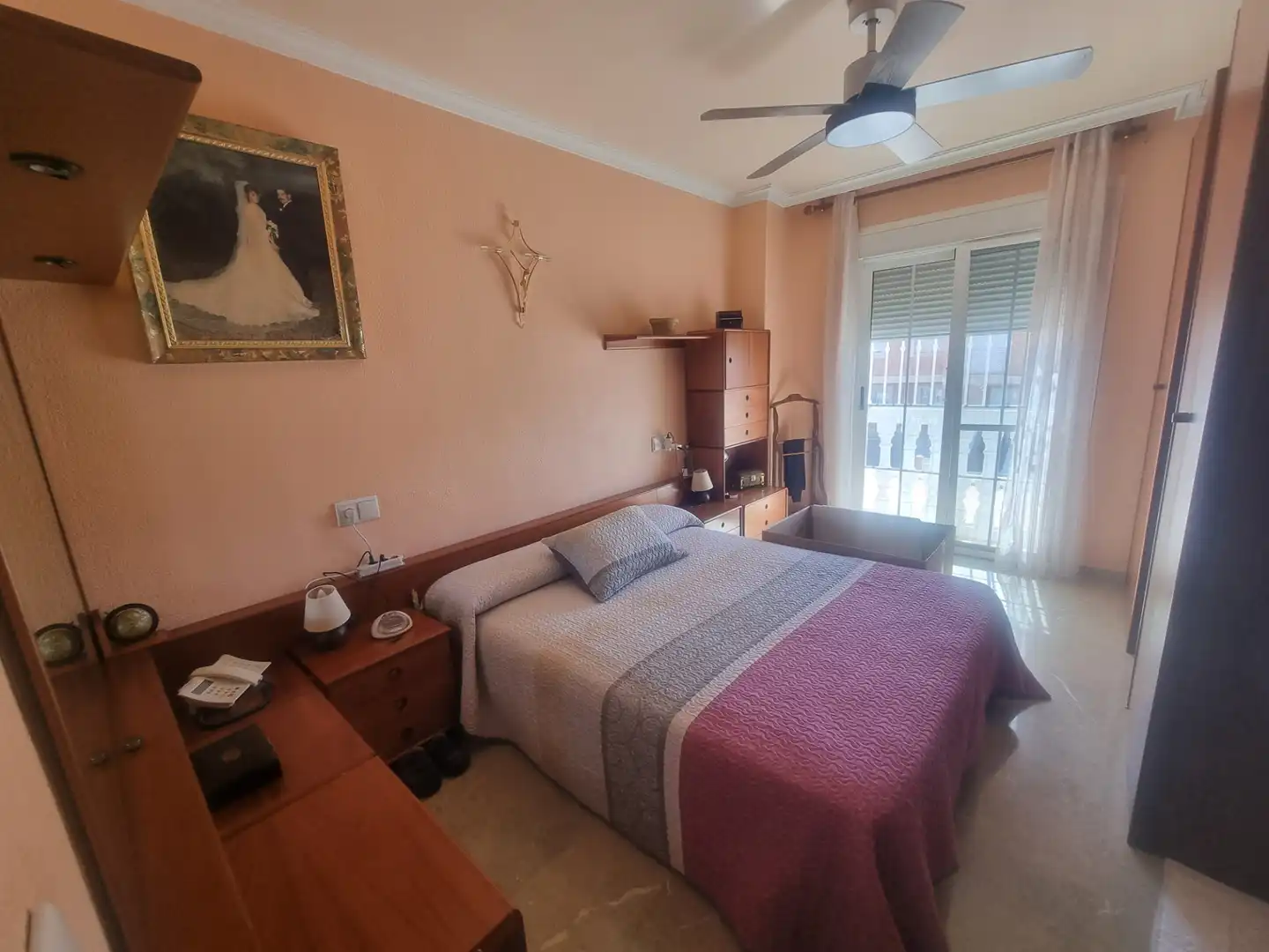 Dormitori de Casa o xalet en venda en Almería amb Aire condicionat, Calefacció i Jardí privat