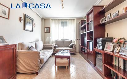 Living room of Flat for sale in  Madrid Capital  with Heating and Storage room
