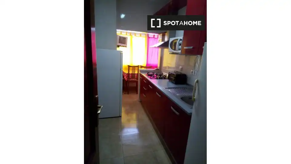 Kitchen of Flat for share in Jaén  with Air Conditioner, Heating and Terrace