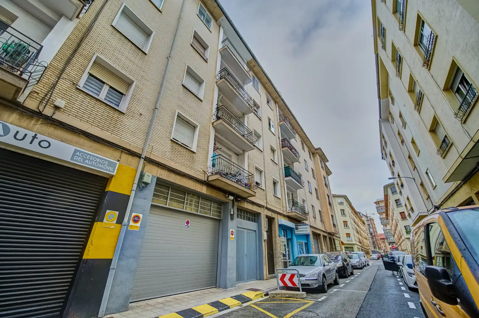Piso con terraza en venta en Burlada-Burlata - Calle San Miguel 14