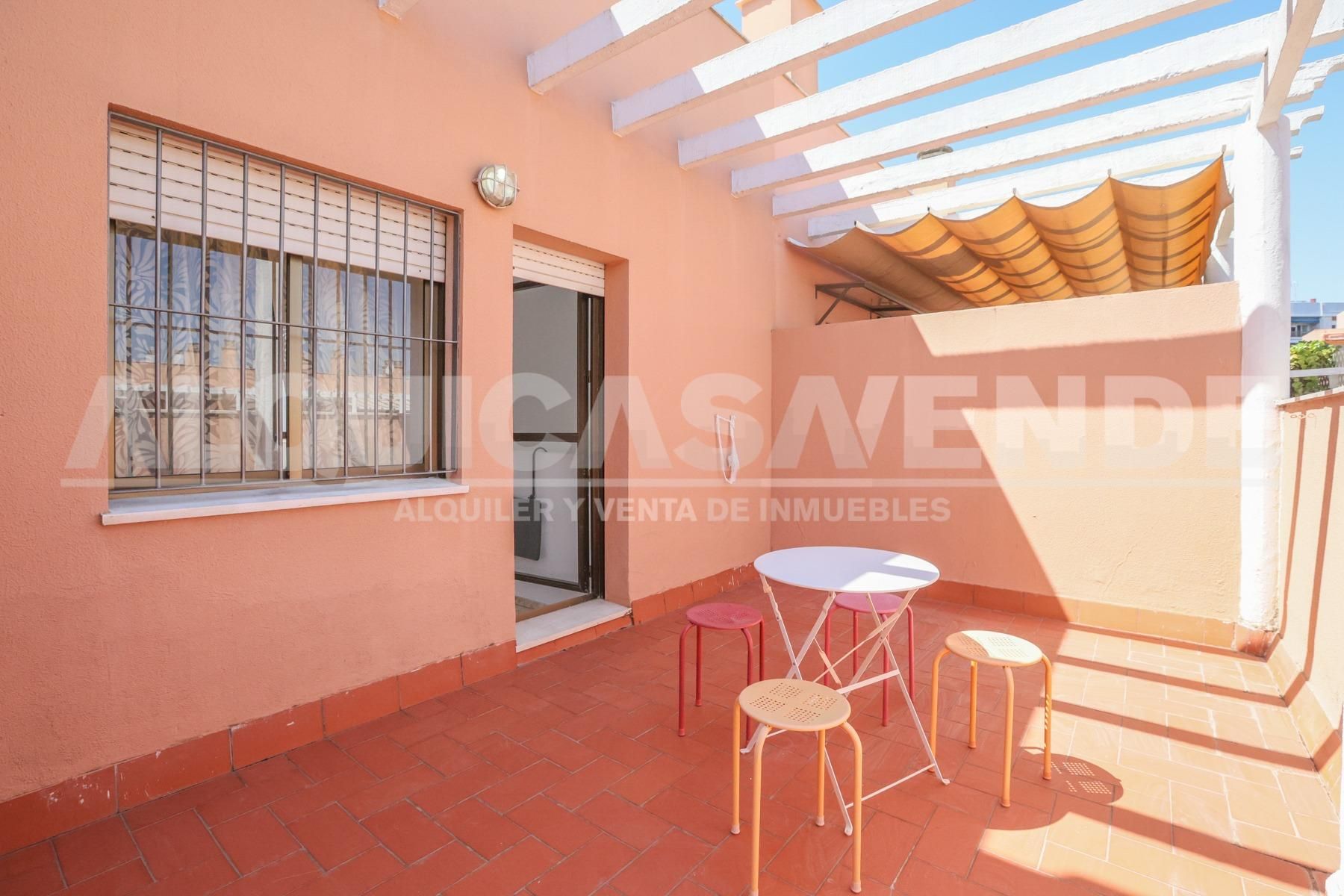 Terrace of Single-family semi-detached for sale in  Sevilla Capital  with Air Conditioner, Heating and Terrace