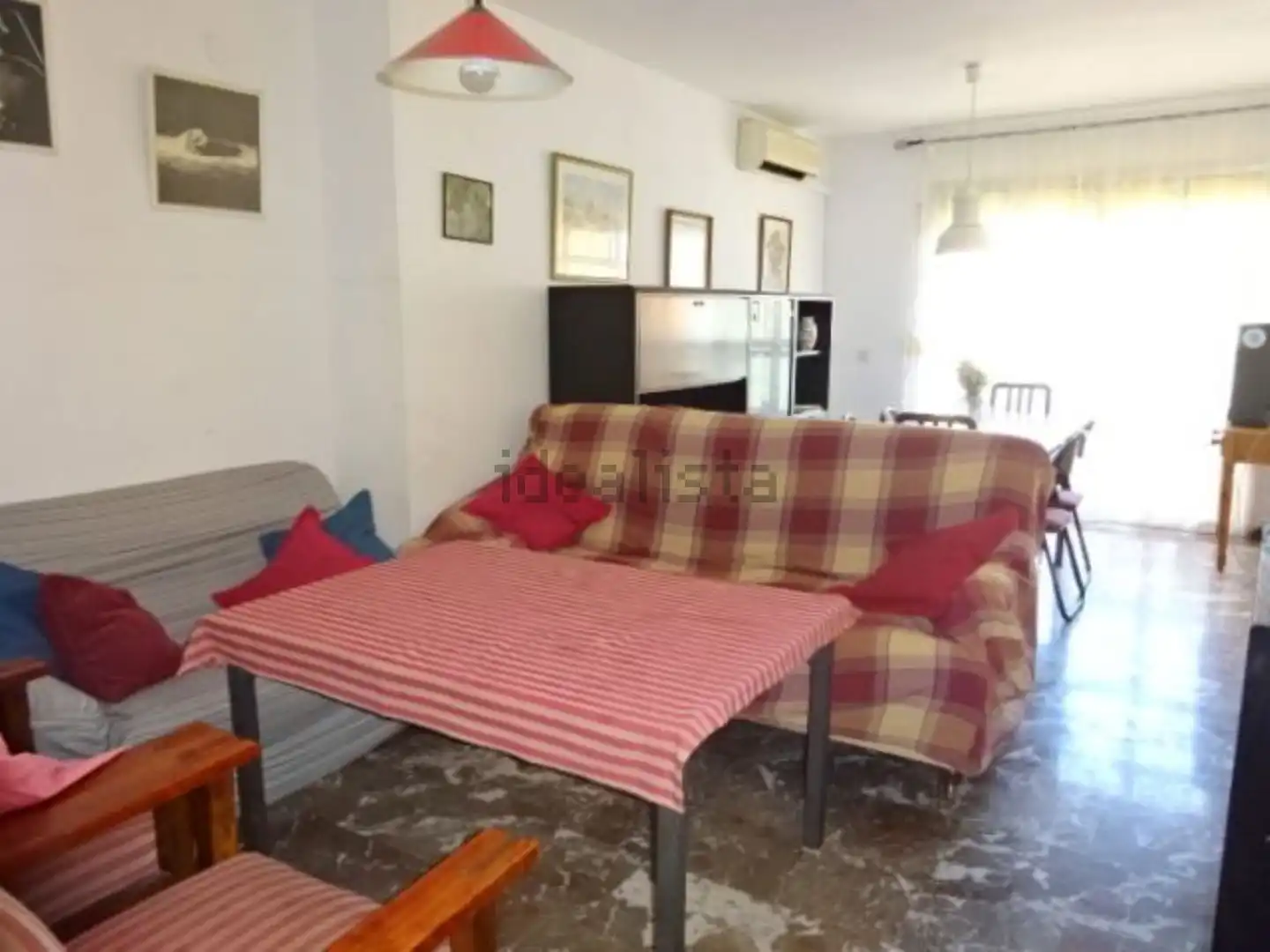 Sala d'estar de Pis de lloguer en Sevilla amb Aire condicionat, Terrassa i Moblat
