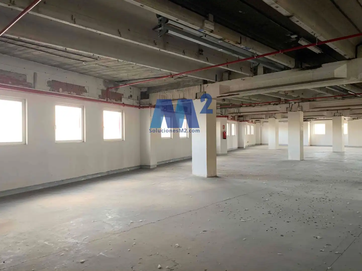 Nave industrial en venta en Reyes Católicos, Zona Industrial