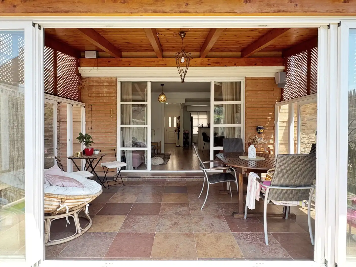 Terrassa de Casa adosada en venda en Lardero amb Aire condicionat, Calefacció i Jardí privat