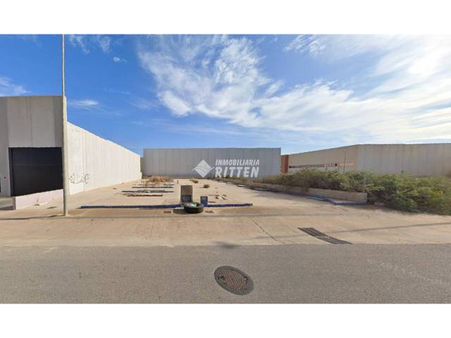 Nave industrial en Venta en Torreciega