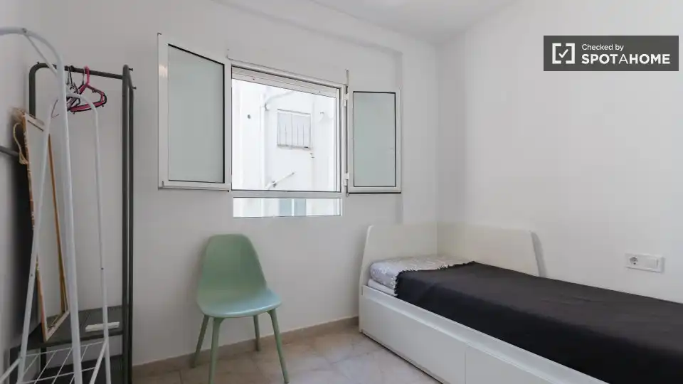 Zimmer in El Cabanyal - El Canyamelar