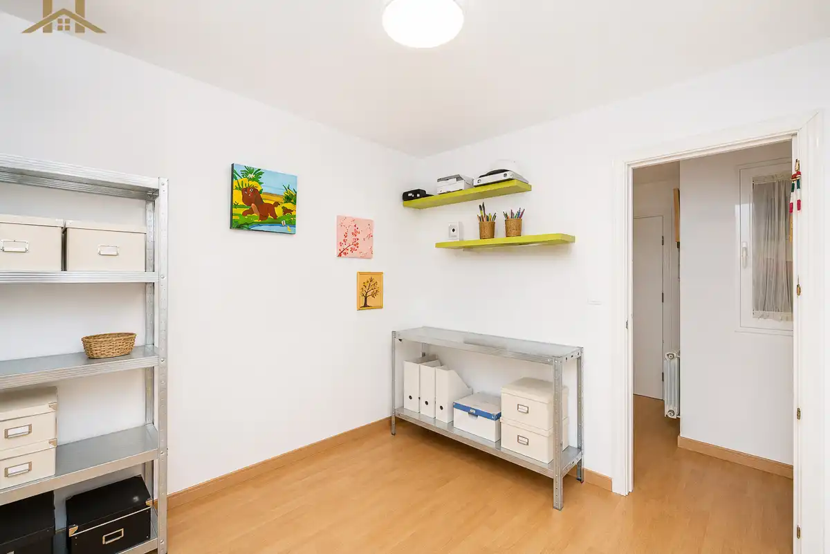 Schlafzimmer von Erdgeschoss zum Verkauf in Seseña mit Heizung und Privatgarten