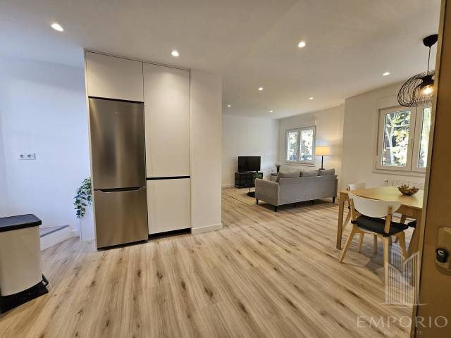 Piso en Alquiler en De Santa María De La Cabeza, 51 en Palos de Moguer