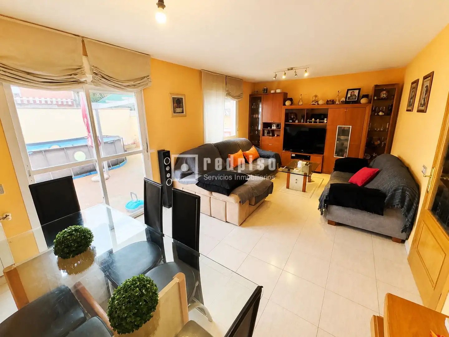 Sala d'estar de Casa o xalet en venda en Alovera amb Calefacció, Jardí privat i Terrassa
