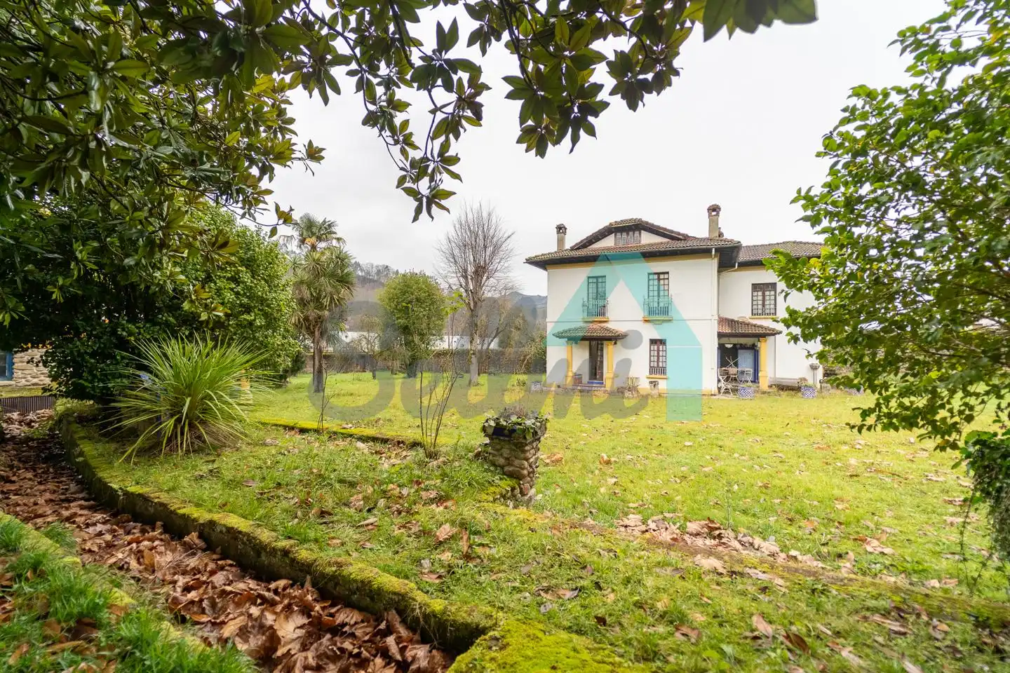 Jardí de Casa o xalet en venda en Piloña amb Jardí privat, Parquet i Terrassa