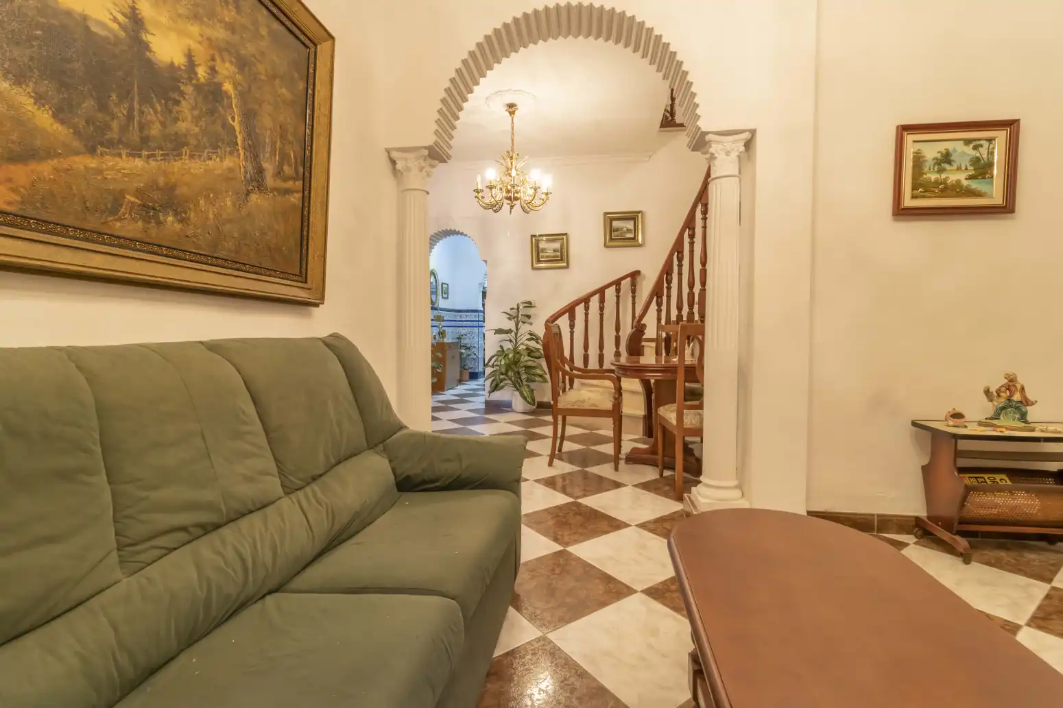 Einfamilien-Reihenhaus zum Verkauf in Brenes mit Terrasse, Möbliert und Balkon