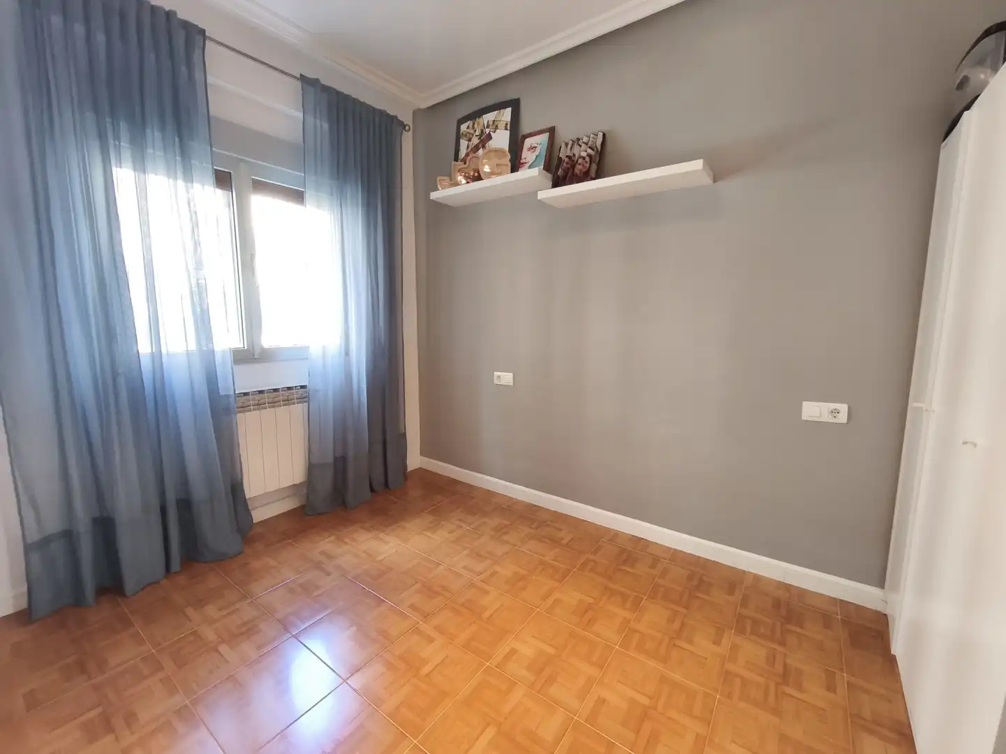 Bedroom of Flat for sale in  Logroño  with Heating and Terrace