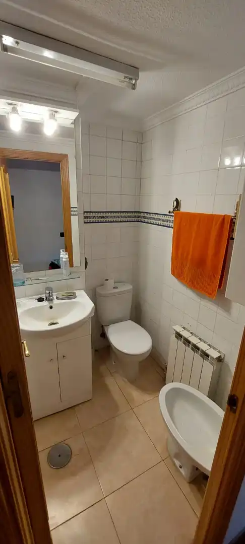 Baño de Piso en venta en Toledo con Aire acondicionado, Calefacción y Amueblado