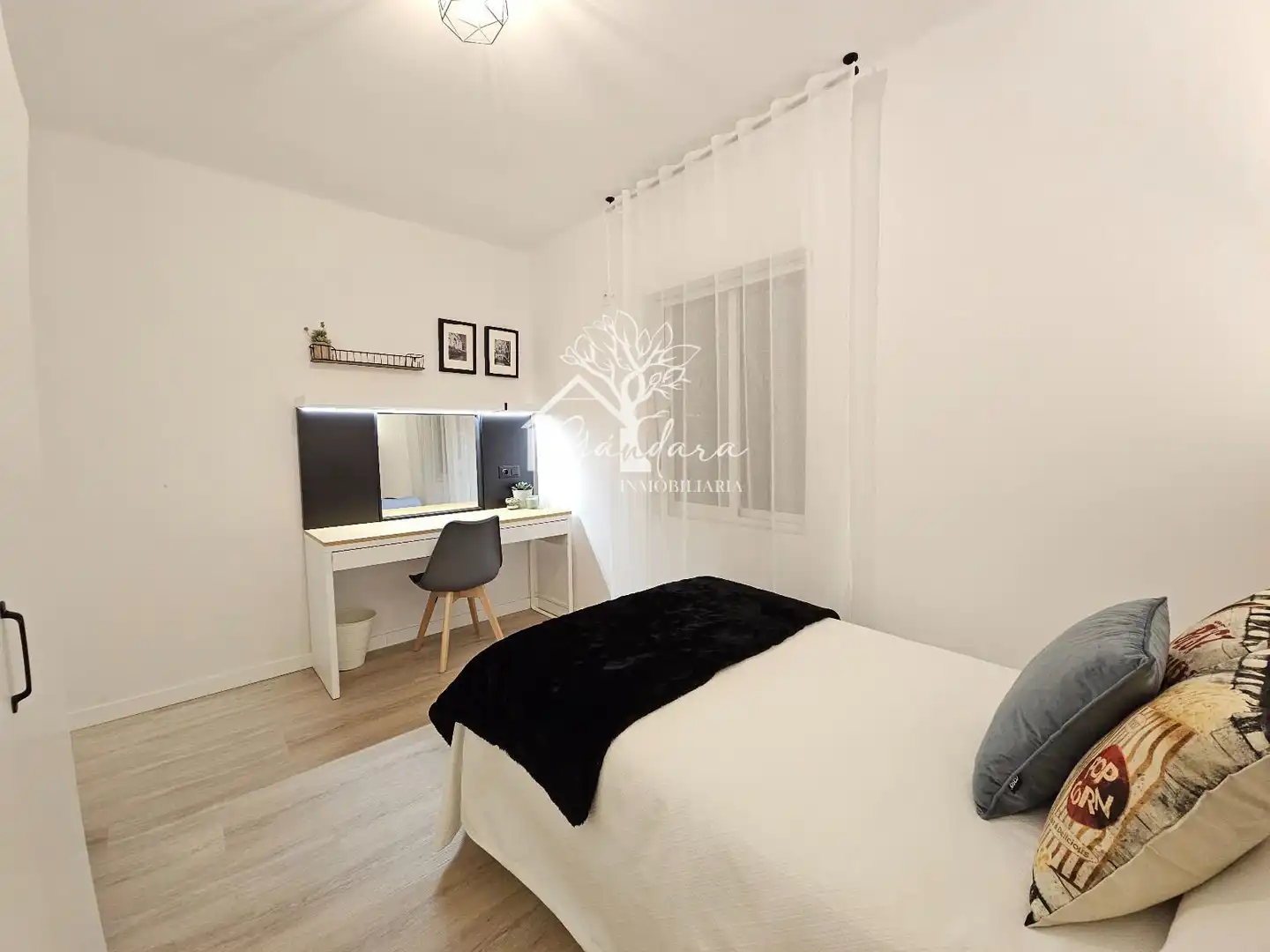 Habitación de Piso de alquiler en Narón con Calefacción