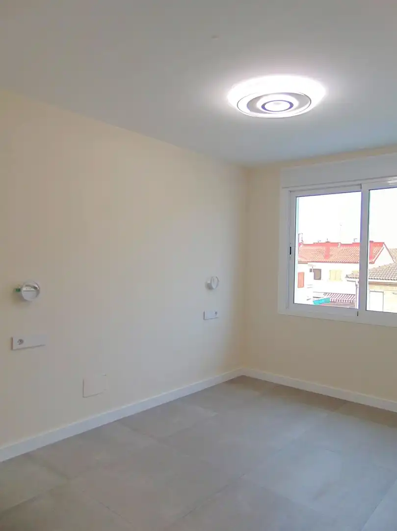 Habitación de Casa adosada en venta en San Pedro del Pinatar con Aire acondicionado, Calefacción y Jardín privado