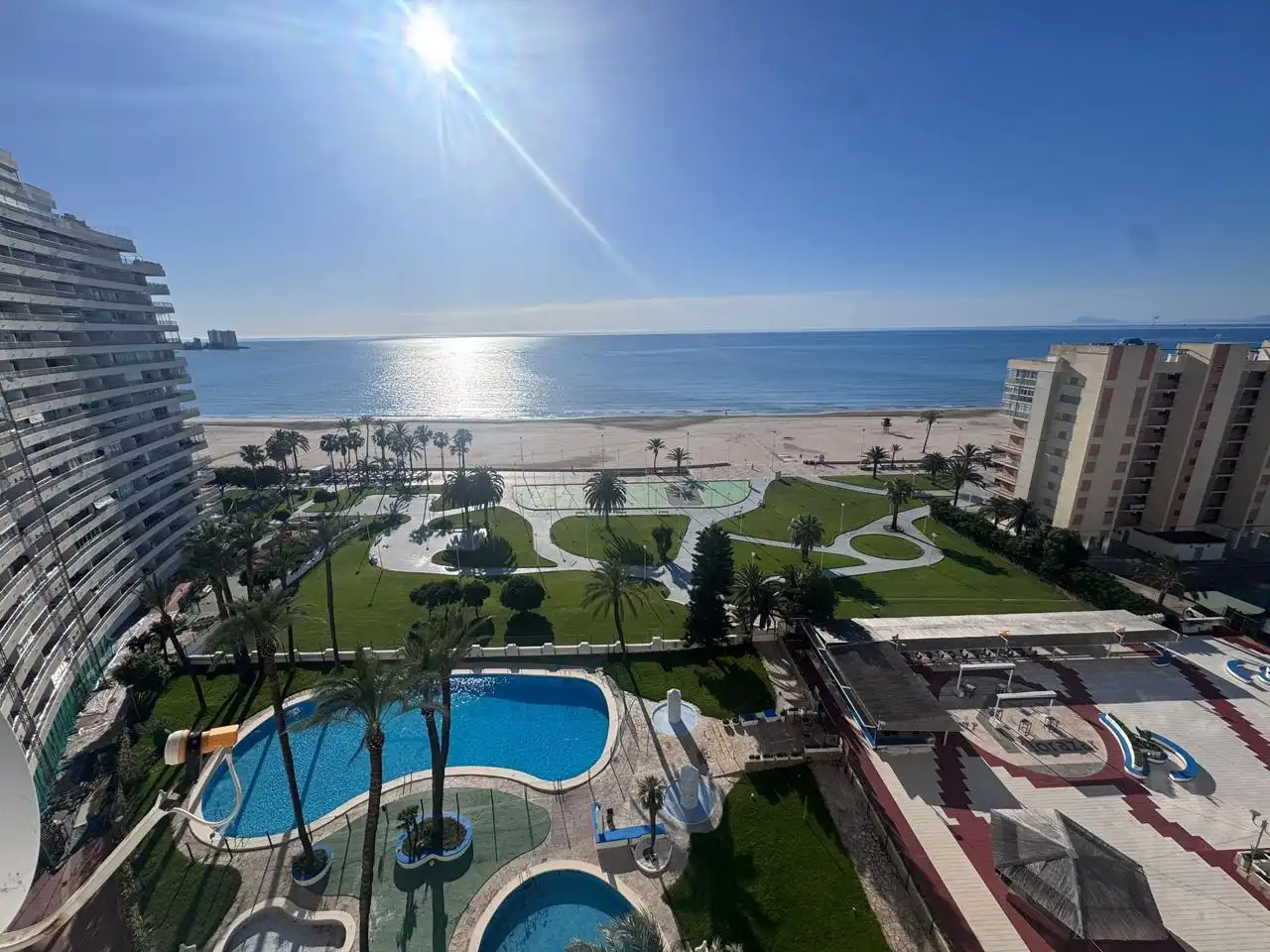 Habitación de Apartamento en venta en Cullera con Terraza, Amueblado y Sauna